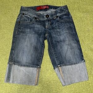 Guess Jean Bermuda women's shorts size 24 , Rolled Hem , Light Wash